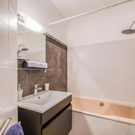 Studio Porto Di Mar-11 By Interhome